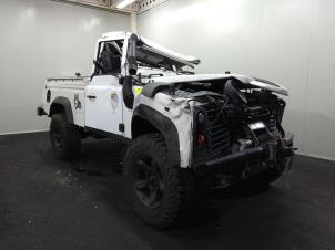 Used 4x4 rear axle Landrover Defender I 2.5 TD5 Price on request offered by Rhenoy Onderdelen b.v.