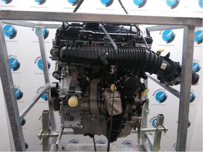 Engine from a BMW X1 (F48) sDrive 20i 2.0 16V Twin Power Turbo 2017