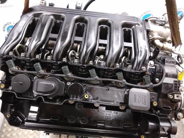 Engine from a BMW 3 serie (E90) 325d 24V 2007