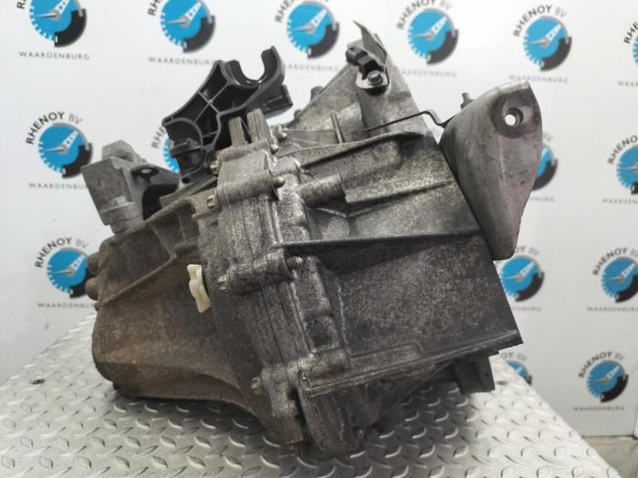 Gearbox from a Renault Megane III Grandtour (KZ) 1.5 dCi 110 2013