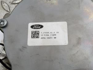 Używane Pompa prózniowa (Diesel) Ford Kuga III (DFK) 2.0 EcoBlue mHEV Cena na żądanie oferowane przez Rhenoy Onderdelen b.v.