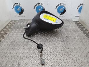Used Wing mirror, right Ford Fiesta 6 (JA8) Price on request offered by Rhenoy Onderdelen b.v.