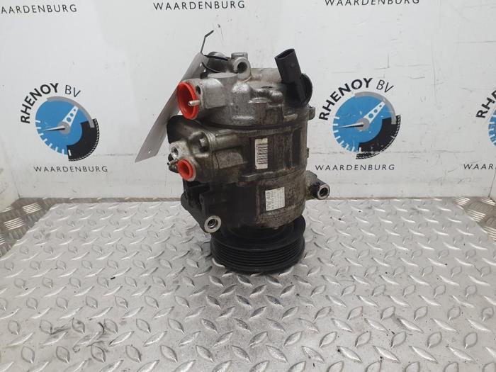 Air conditioning pump from a Seat Leon (1P1) 1.2 TSI 2012