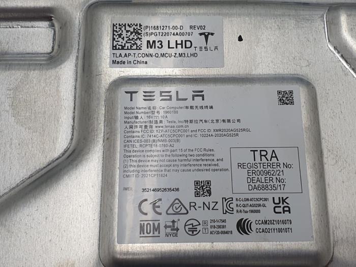 Multi-media control unit Tesla Model 3 EV AWD - 168127100D TESLA