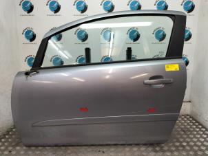 Gebrauchte Tür 2-türig links Opel Corsa D 1.4 16V Twinport Preis auf Anfrage angeboten von Rhenoy Onderdelen b.v.