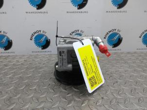 Used Power steering pump Ford Transit 2.0 TDCi 16V Eco Blue 170 4x4 Price on request offered by Rhenoy Onderdelen b.v.