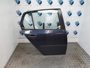 Usados Puerta de 4 puertas derecha detrás Volkswagen Golf V (1K1) 1.4 TSI 140 16V Precio de solicitud ofrecido por Rhenoy Onderdelen b.v.