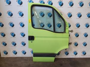 Begagnade Framdörr, 4-dörrars, höger Renault Master II (FD/HD) 2.5 dCi 100 FAP Pris på förfrågan erbjuds av Rhenoy Onderdelen b.v.