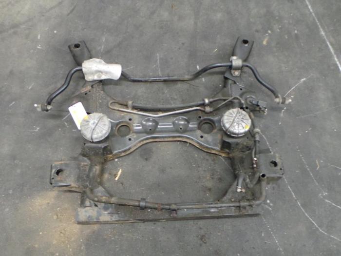 Used Subframe Mercedes Vito Price € 205,70 Inclusive VAT offered by Rhenoy Onderdelen b.v.