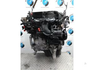Motor van een Peugeot 5008 2011