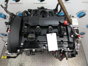 Motor van een Peugeot 5008 2011