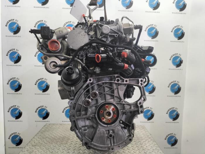 Motor van een Peugeot 208 2017