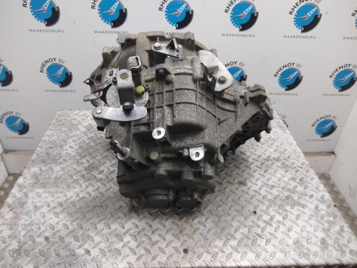 Getriebe van een Mitsubishi Colt 2007