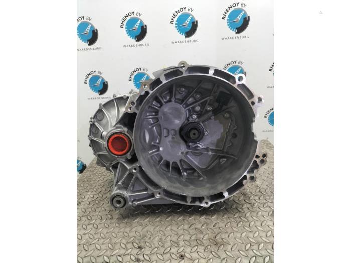 Usagé Boîte de vitesse Ford Transit Custom Prix € 2.238,50 Prix TTC proposé par Rhenoy Onderdelen b.v.