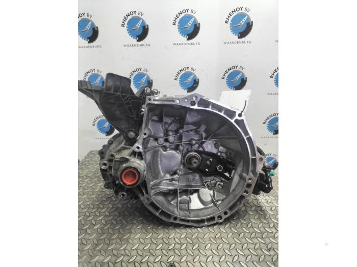 Usagé Boîte de vitesse Peugeot 208 Prix € 907,50 Prix TTC proposé par Rhenoy Onderdelen b.v.