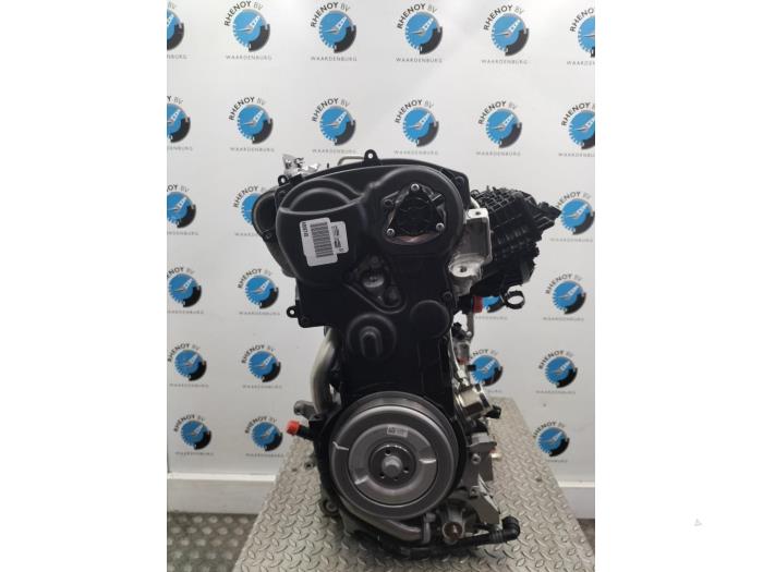 Used Engine Volvo V60 Price on request offered by Rhenoy Onderdelen b.v.