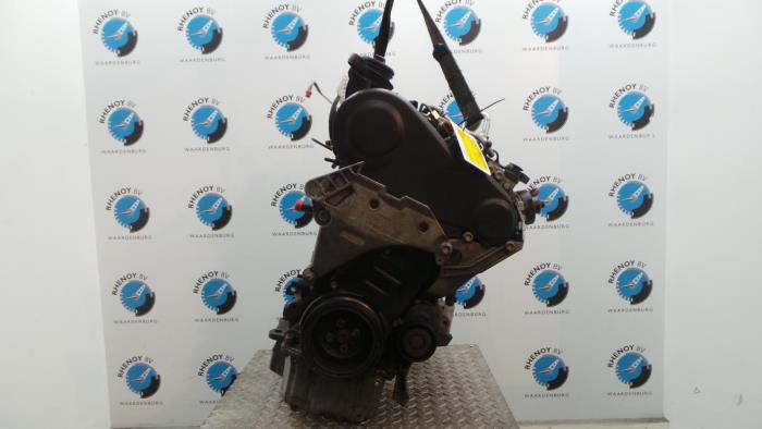 Usados Motor Volkswagen Golf Precio de solicitud ofrecido por Rhenoy Onderdelen b.v.