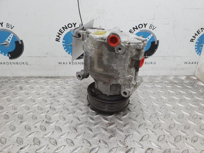 Usagé Pompe clim Fiat Panda Prix € 72,60 Prix TTC proposé par Rhenoy Onderdelen b.v.