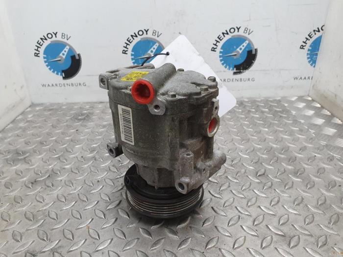 Usagé Pompe clim Ford KA Prix € 72,60 Prix TTC proposé par Rhenoy Onderdelen b.v.