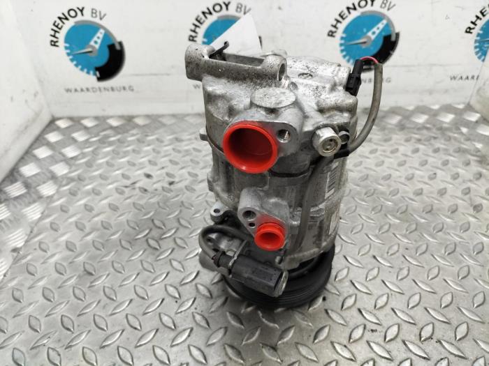 Usagé Pompe clim Audi A5 Prix € 108,90 Prix TTC proposé par Rhenoy Onderdelen b.v.