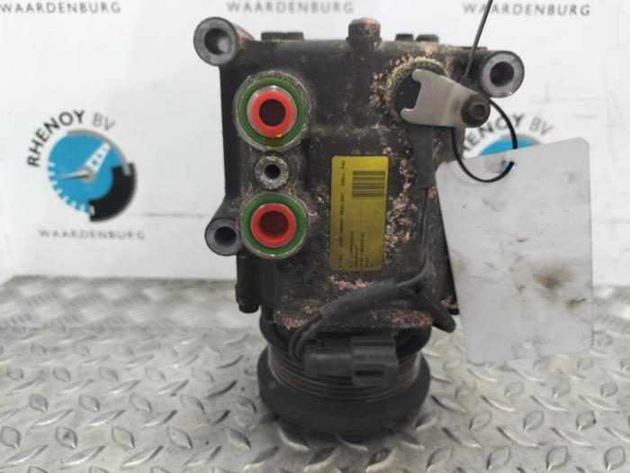 Usagé Compresseur de clim Ford Focus Prix € 60,50 Prix TTC proposé par Rhenoy Onderdelen b.v.