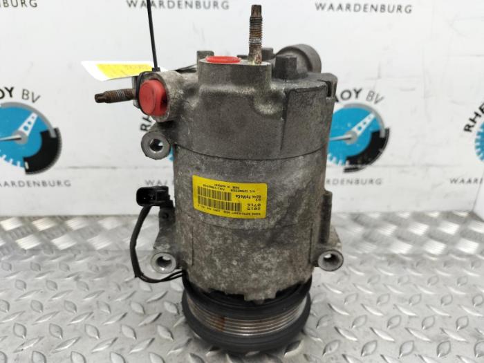 Usagé Pompe clim Ford Focus Prix € 119,79 Prix TTC proposé par Rhenoy Onderdelen b.v.
