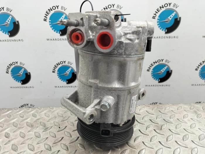 Usagé Pompe clim Ford Kuga Prix € 145,20 Prix TTC proposé par Rhenoy Onderdelen b.v.