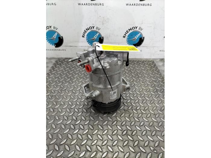 Usagé Pompe clim Ford Focus Prix € 145,20 Prix TTC proposé par Rhenoy Onderdelen b.v.