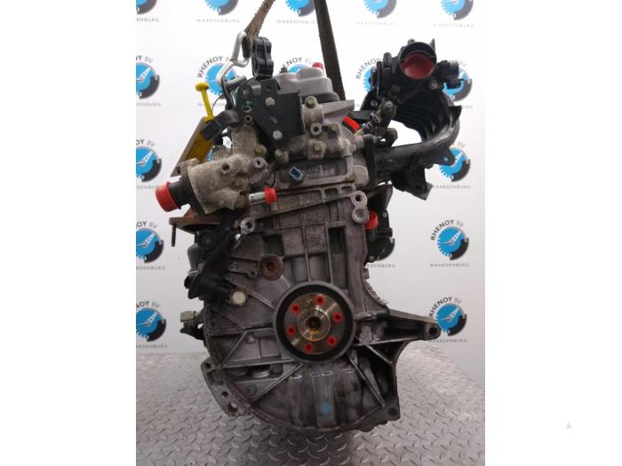 Used Engine Peugeot 206 Price on request offered by Rhenoy Onderdelen b.v.