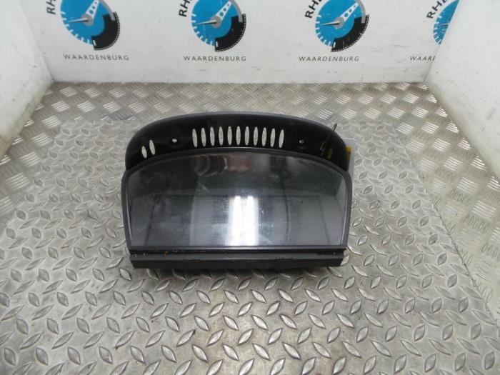 Used On-board computer BMW 5-Serie Price € 181,50 Inclusive VAT offered by Rhenoy Onderdelen b.v.