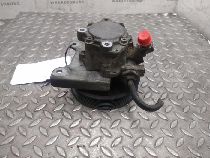 Used Pompe de direction BMW 3-Série Price € 60,50 Inclusive VAT offered by Rhenoy Onderdelen b.v.