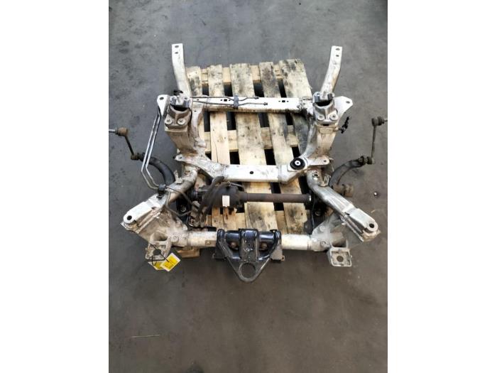 Used Subframe Landrover Range Rover Price € 605,00 Inclusive VAT offered by Rhenoy Onderdelen b.v.