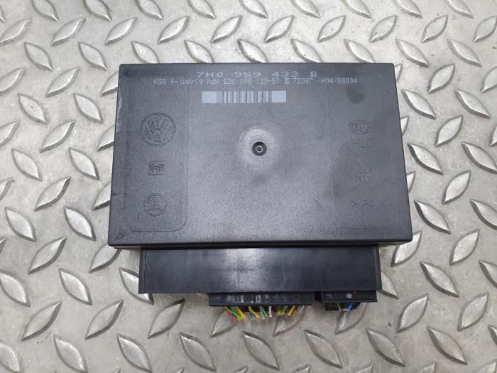 Used Engine management computer Volkswagen Bestel Price € 96,80 Inclusive VAT offered by Rhenoy Onderdelen b.v.