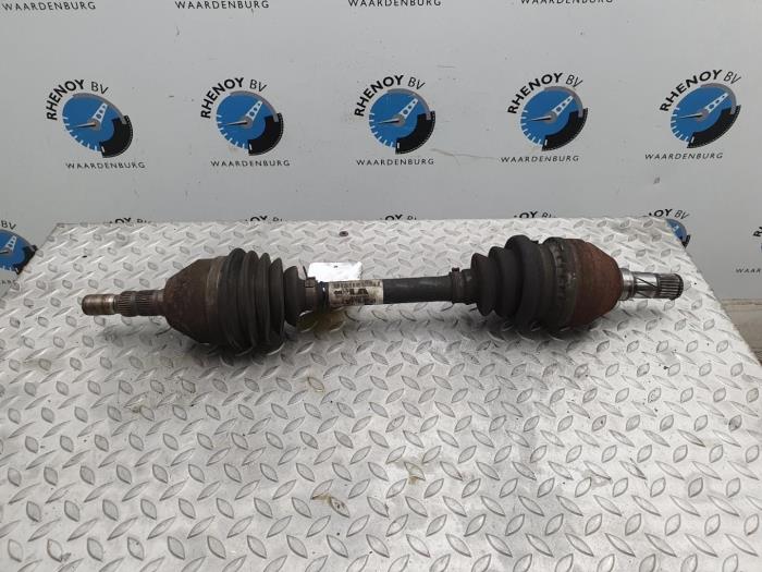 Gebrauchte Antriebswelle links hinten Opel Astra Preis € 60,50 Mit Mehrwertsteuer angeboten von Rhenoy Onderdelen b.v.