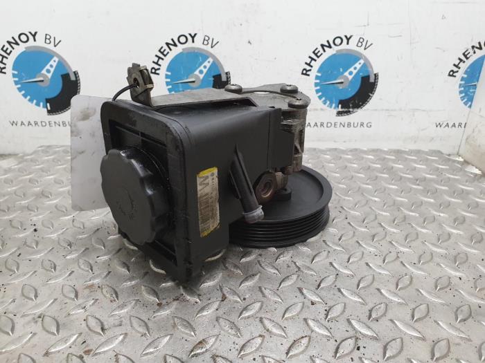 Usagé Pompe de direction BMW 5-Série Prix € 181,50 Prix TTC proposé par Rhenoy Onderdelen b.v.