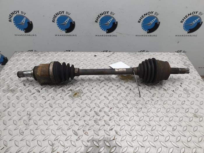 Gebrauchte Antriebswelle links hinten Opel Corsa Preis € 48,40 Mit Mehrwertsteuer angeboten von Rhenoy Onderdelen b.v.