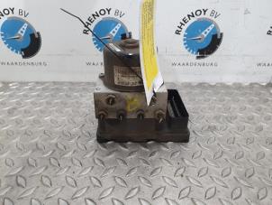 ABS Pumpe van een Ford Focus 2003