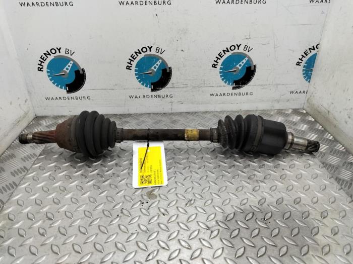 Gebrauchte Antriebswelle links hinten Ford Fiesta Preis € 30,25 Mit Mehrwertsteuer angeboten von Rhenoy Onderdelen b.v.