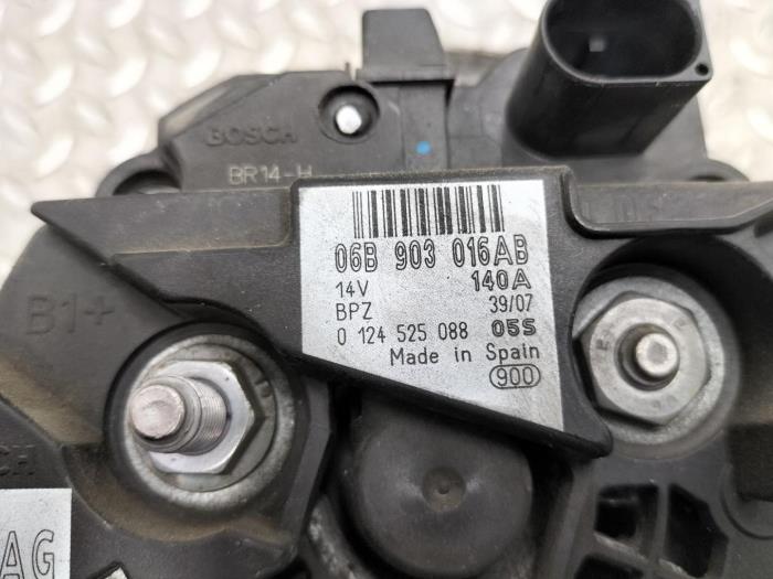Dynamo van een Audi A4 2008