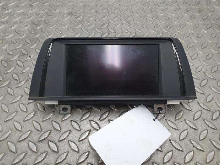 Used On-board computer BMW 1-Serie Price € 484,00 Inclusive VAT offered by Rhenoy Onderdelen b.v.