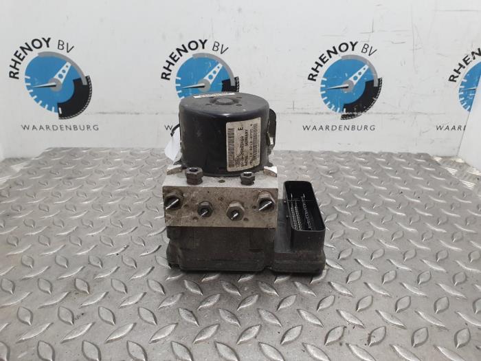 Gebrauchte ABS Pumpe Ford Fiesta Preis € 121,00 Mit Mehrwertsteuer angeboten von Rhenoy Onderdelen b.v.