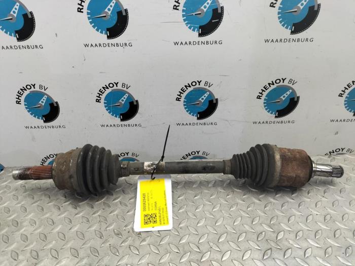 Gebrauchte Antriebswelle links hinten Opel Corsa Preis € 121,00 Mit Mehrwertsteuer angeboten von Rhenoy Onderdelen b.v.