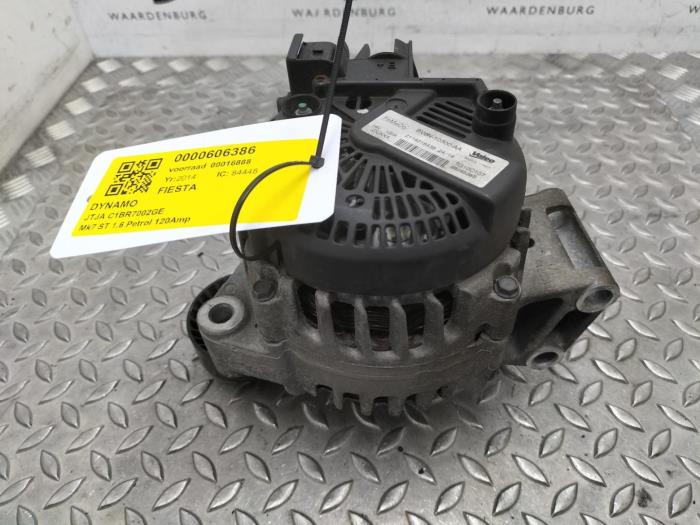 Usagé Dynamo Ford Fiesta Prix € 48,40 Prix TTC proposé par Rhenoy Onderdelen b.v.
