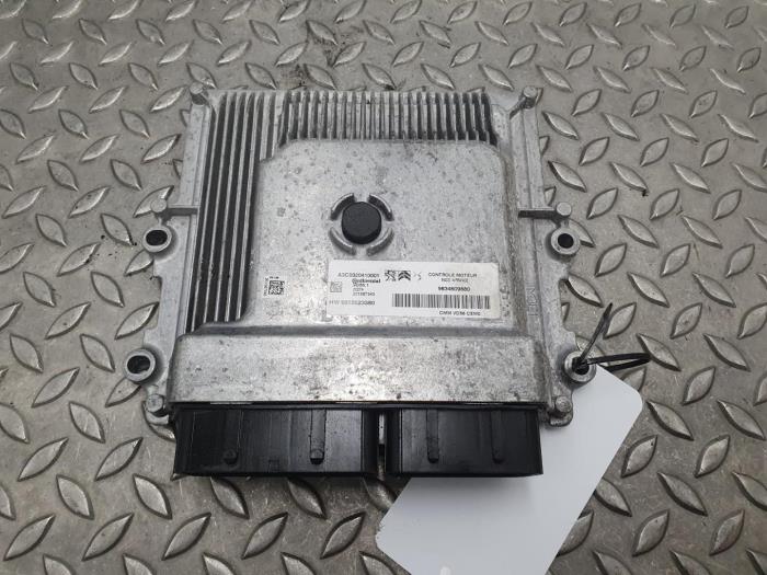 Engine management computer Peugeot 3008 (Used)