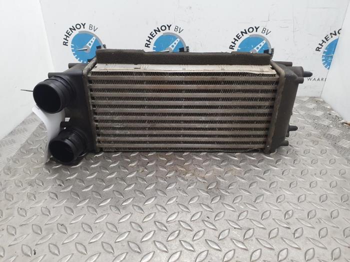 Usagé Intercooler Ford Fiesta Prix € 84,70 Prix TTC proposé par Rhenoy Onderdelen b.v.