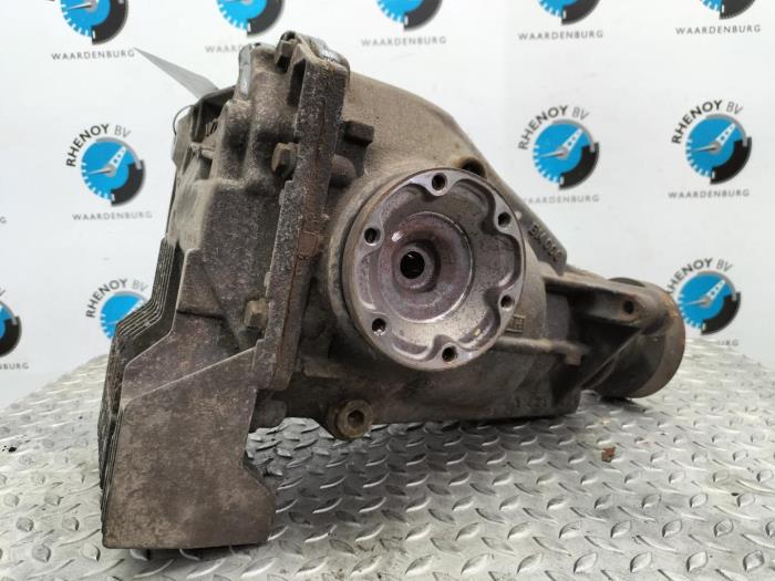 Gebrauchte Differential hinten BMW 7-Serie Preis € 605,00 Mit Mehrwertsteuer angeboten von Rhenoy Onderdelen b.v.
