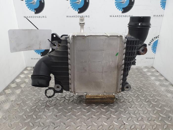 Usados Intercooler Jaguar XE Precio € 121,00 IVA incluido ofrecido por Rhenoy Onderdelen b.v.