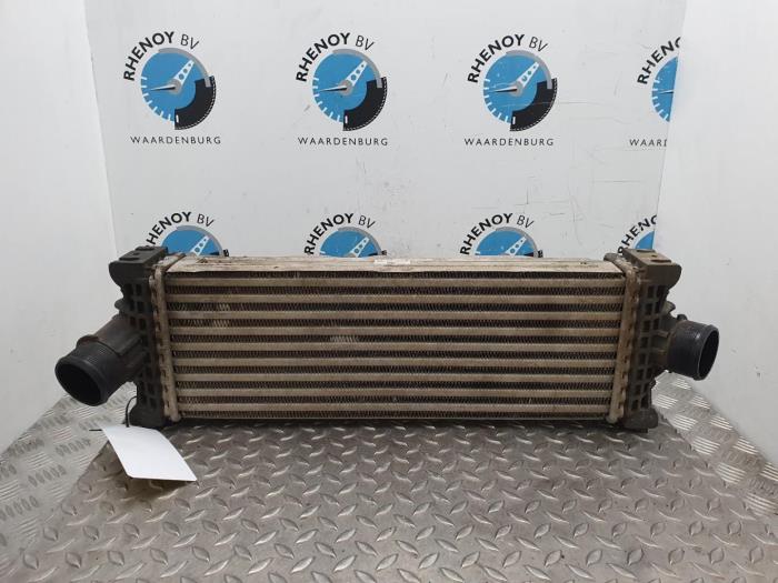 Usados Intercooler Ford Transit Precio € 96,80 IVA incluido ofrecido por Rhenoy Onderdelen b.v.