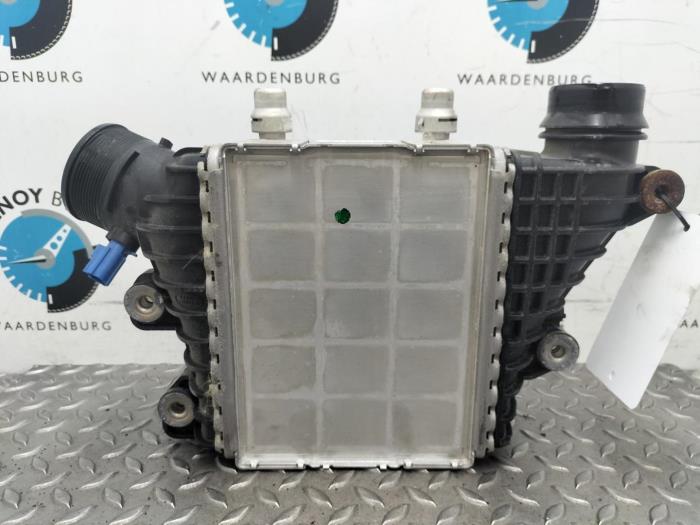 Usados Intercooler Jaguar E-Pace Precio € 242,00 IVA incluido ofrecido por Rhenoy Onderdelen b.v.