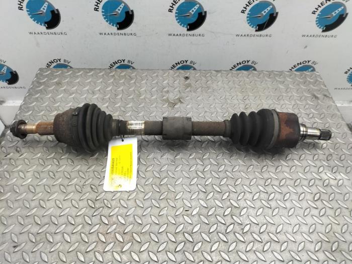 Gebrauchte Antriebswelle links hinten Ford Focus Preis € 90,75 Mit Mehrwertsteuer angeboten von Rhenoy Onderdelen b.v.